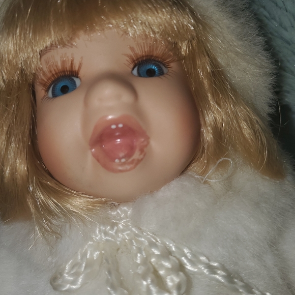 Dandee Collector's Choice Doll Bunny Suit - Picture 4 of 4